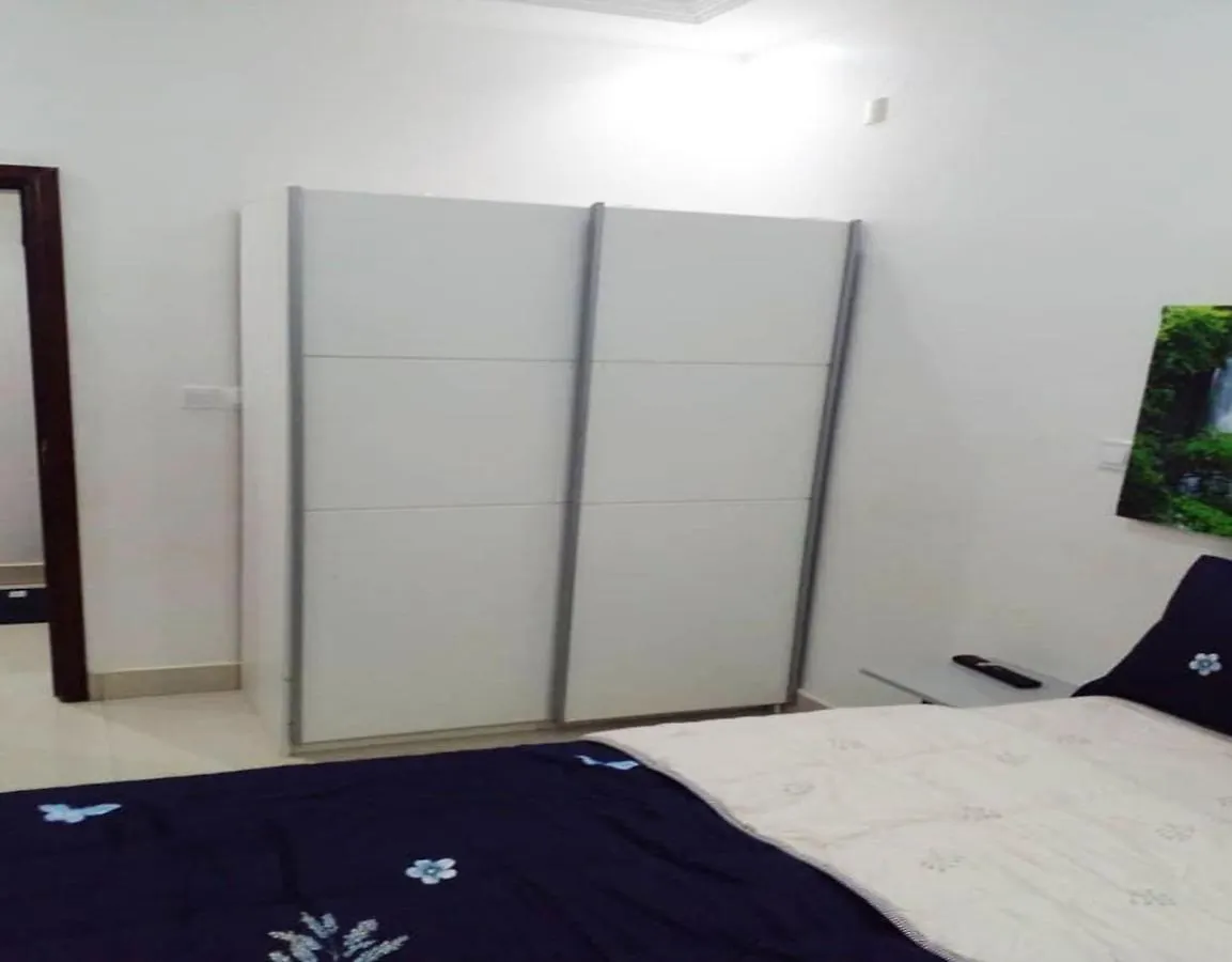 Superb Apartment With Jacuzzi No019 Dakar
