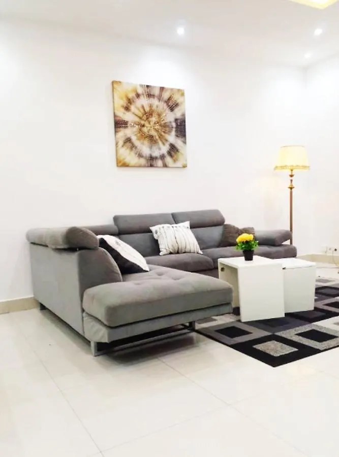 Superb Apartment With Jacuzzi No019 Dakar