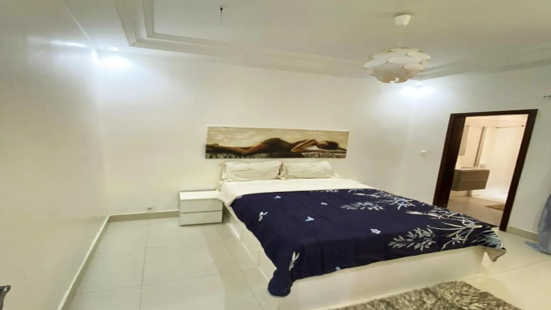 Superb Apartment With Jacuzzi No019 Dakar