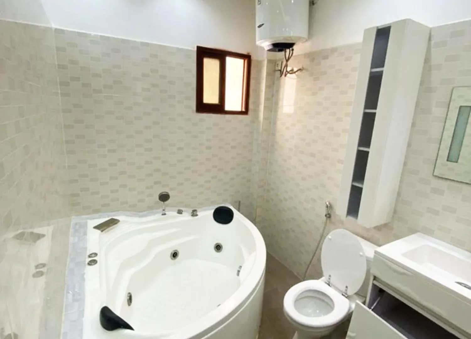 Superb Apartment With Jacuzzi No019 Dakar Senegal